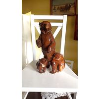 Огромная скульптура статуэтка медведей, в отличном состоянии