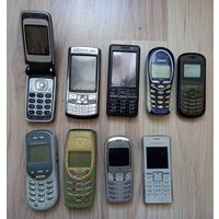 Мобильные телефоны кнопочные 9 штук