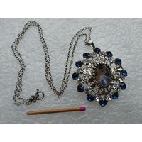 Кулон винтажный ЧССР с цепочкой.