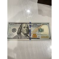 Купюра 100 долларов с уникальным номером