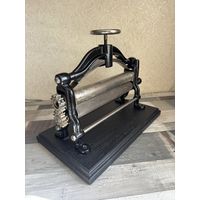 Антикварный пресс