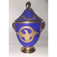 Фарфоровая ваза. Севр. Франция.