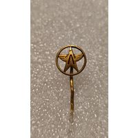 ЗНАЧОК СССР ЛИЦЕНЗИНТОРГ внешняя торговля