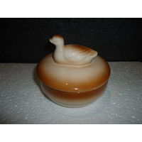 Винтажная керамическая шкатулка