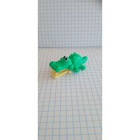 Коллекционная игрушка из Киндер сюрприза. 2020г. VV 068. Крокодил. 15