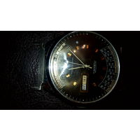 Часы Ракета вечный календарь