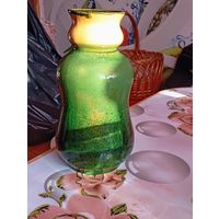 Старинный керамический кувшин .