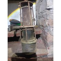 Старинная шахтерская лампа