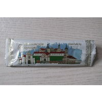 Фантик-шелестяшка от конфеты -- "Нясвiжскiя цукеркi", Красная Шапочка (РБ, Коммунарка; 40 г, 2023г.)