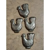 Ёлочные игрушки. Пластик