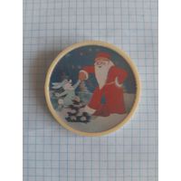 Значок на новогоднюю тему. Дед Мороз. Стерео.