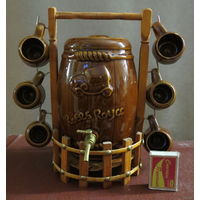 Керамический набор для спиртных напитков Rolls Royce, новый!