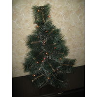 Небольшая ёлочка высота 60 см с гирляндами