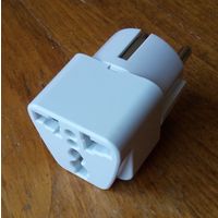 Переходник универсальный UNIVersal с/з 16А 250В