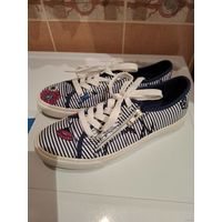 Кеды девичьи 38 размера