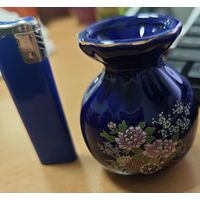 Винтажная, старенькая. Кобальтовая вазочка