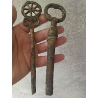 Ключи большие старые