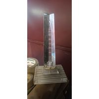 Обелиск победы и пейзаж лотом