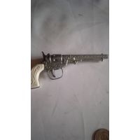 Игрушка Револьвер на пистоны