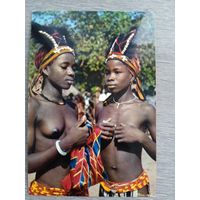 Этнография. Африка. маленькие танцовщицы