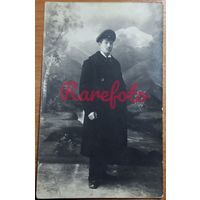 1910-е Открыточный формат Архив Калашникова студийное фото юноша мужчина форма железнодорожник