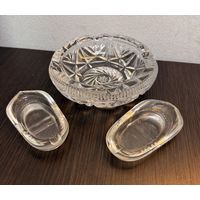 Хрустальный набор винтажных пепельниц.
