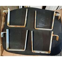 Крепление ящика для цветов на балконе.  Размер 12,5смх14смх15,5см. Есть 4 шт.