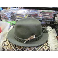 Шляпа фетровая 59 размера.