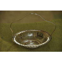 Ваза серебрением (  диаметр 13 см , высота 11 см  )