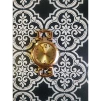 Часы наручные.  Состояние на скане. В коллекцию,ремонт,на запчасти.