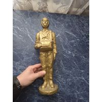 Статуэтка десантника
