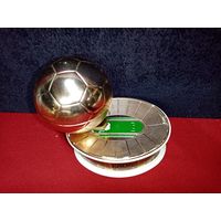 С рубля без  мц. олимпийский футбольный сувенир 1980г. СССР, Москва. 14х14х12см.