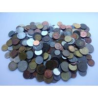 Сборный лот монет мира ( без СССР , СНГ и России ) , 350 штук .
