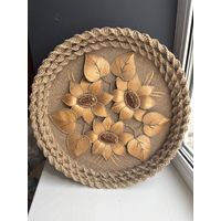 Панно из мешковины и соломы