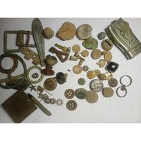Пломбы, пряжки, пуговицы и др. находки