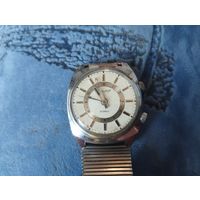 Часы Полёт на экспорт с будильником