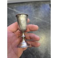 Старинная серебряная рюмка