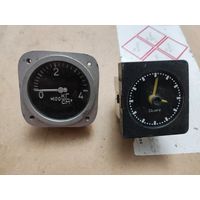 Часы автомобильные и манометр