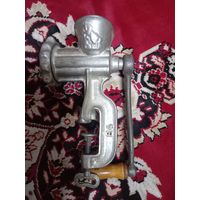 Мясорубка "КАСЛИ с конем" 1968 г. СССР чугун хор.состояние