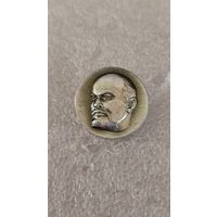 Значек знак Ленин,200 лотов с 1 рубля!!!