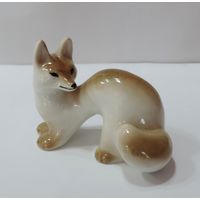 Статуэтка фарфоровая "Лиса" ЛФЗ 80-е годы СССР. Целая, без реставрации.