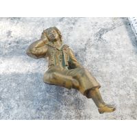Фигурка бронза юноша