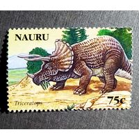 Марка Науру 2006 год Динозавры