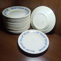 Фарфоровые тарелки из СССР . 17 шт., 17.5 см
