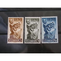 Испанская Ифни 1952 , Мама с ребёнком