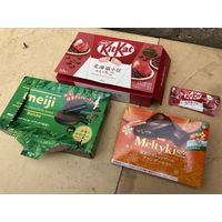 Упаковка , коробки из под конфетки сладостей , разных производителей и фантики от конфет