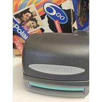 Фотоаппарат "Polaroid 600"