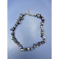 Бусы камень