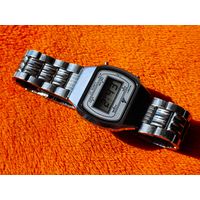 Электронные часы LC Quartz (сходство с Электроника 5), браслет в подарок. Торг есть.