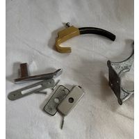 Крючки, дверная ручка